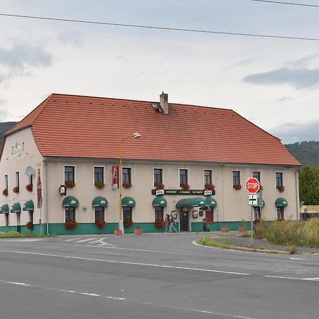 Motorest Penzion Na Bojisti Chlumec  Екстер'єр фото